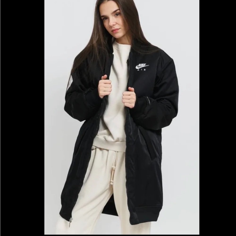 Nike Air Therma Fit Bomber Jacket Women's Size Large Black Loose Oversiz…